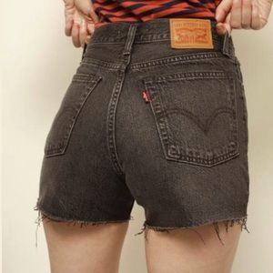 Levi's VTG orange tab 550 custom black wash distressed shorts